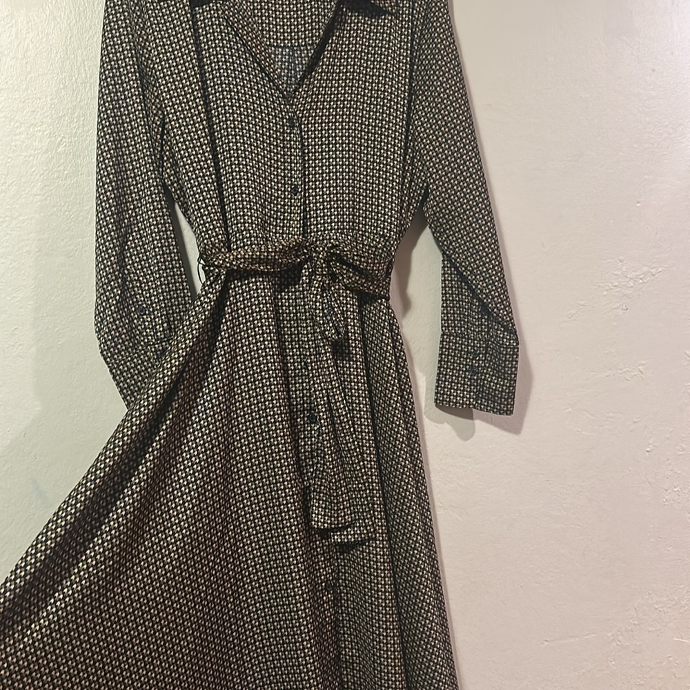 Elegant Black Patterned Dress